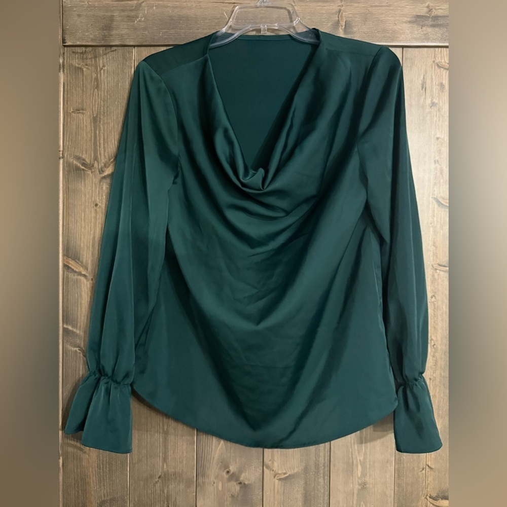 Elegant Green Women's Top